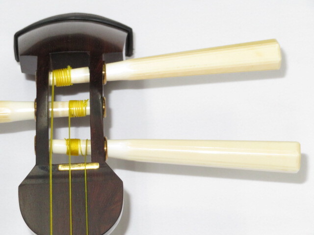 リニューアル中古三味線 紅木 長唄 象牙糸巻き 丸打ち胴 5468