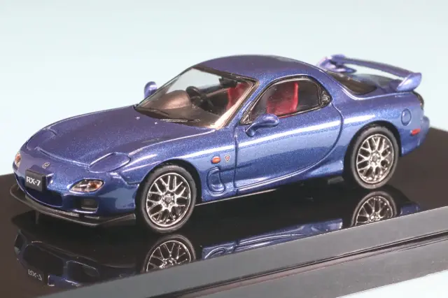 ホビージャパン 1/64 マツダ RX-7（FD3S）RED SUNS / 頭文字D VS 中里