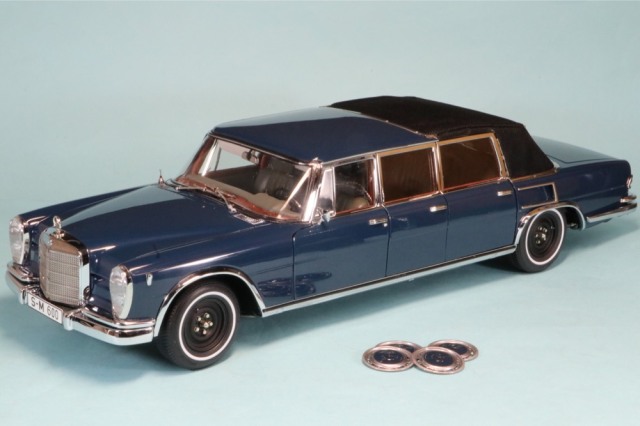 CMC メーカー完売 1/18 メルセデス ベンツ 600 プルマン リムジン