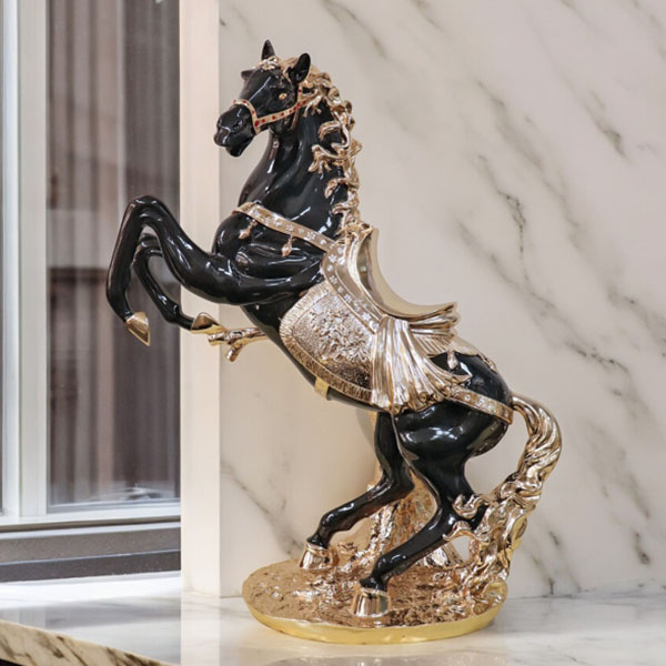 風水・開運インテリア・跳ね馬の置物（立ち馬） Sサイズ （ブラック