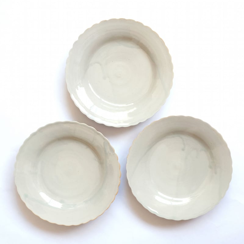 安齋新・厚子／ANZAI Arata & Atsuko「菊花皿」 | オトメの金沢 陳列室