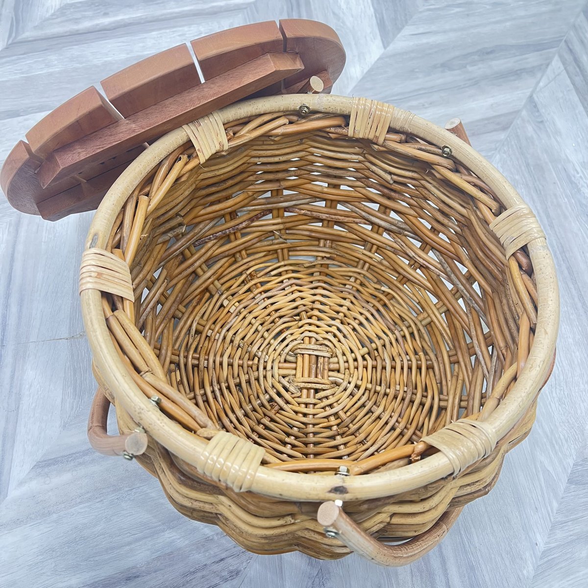 アラログ バスケットテーブル THE AROROG / ジ・アラログ ラタン 籐