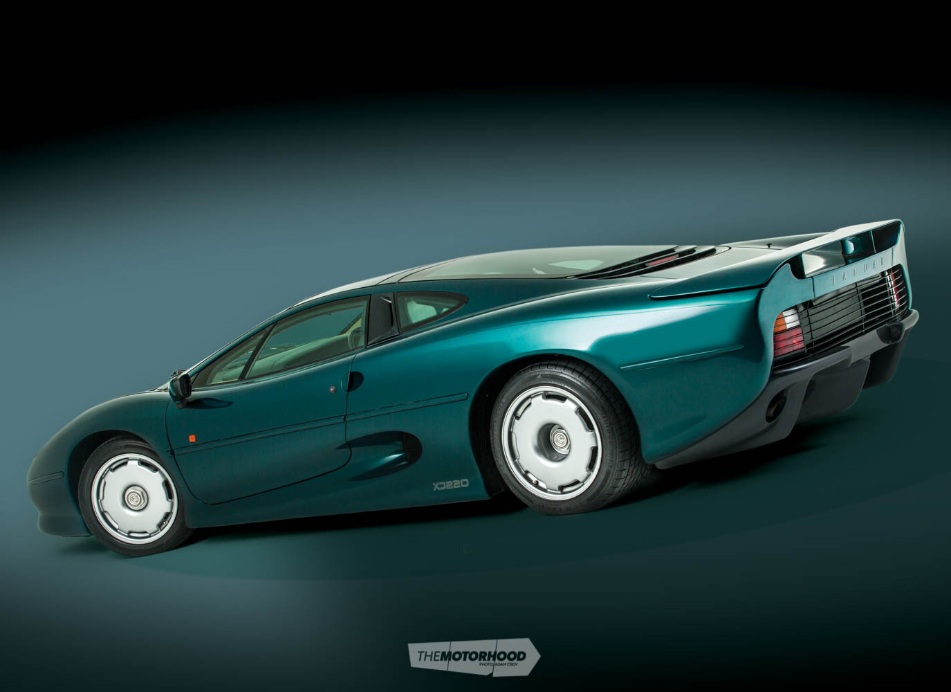 Quick Cat: 1994 Jaguar XJ220 — The Motorhood