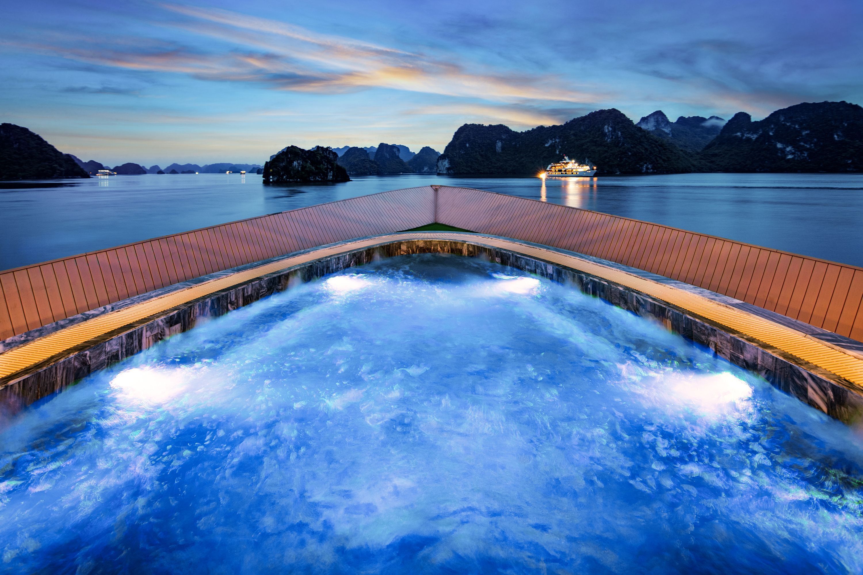 Doris Cruise Reviews, Deals & Photos 2026 - Expedia