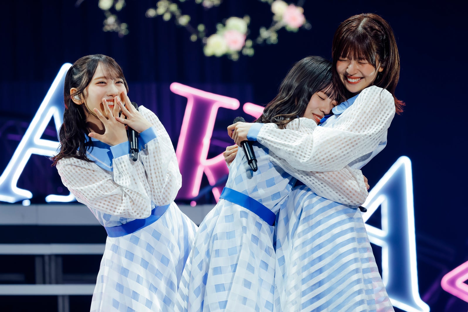 日向坂46松田好花、涙の卒業セレモニー開催 作詞曲歌唱でグループの