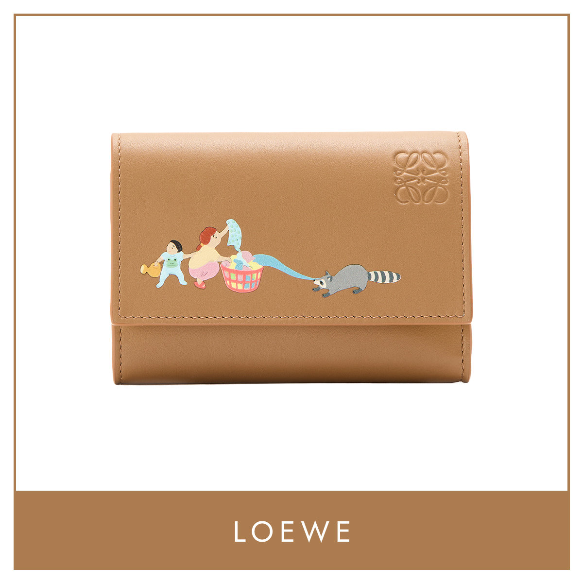 ロエベ】の三つ折り財布。日本限定！ 京都の職人技が宿る、「スナ