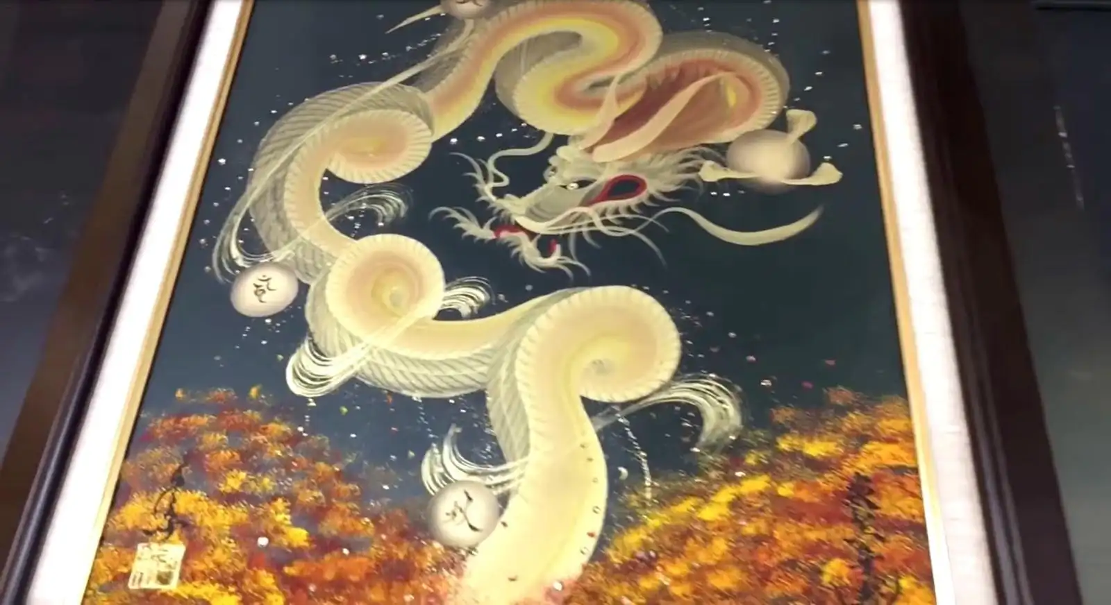 歴史ある日本の芸術品「京都一筆龍」に感動！職人の匠の技によって一筆