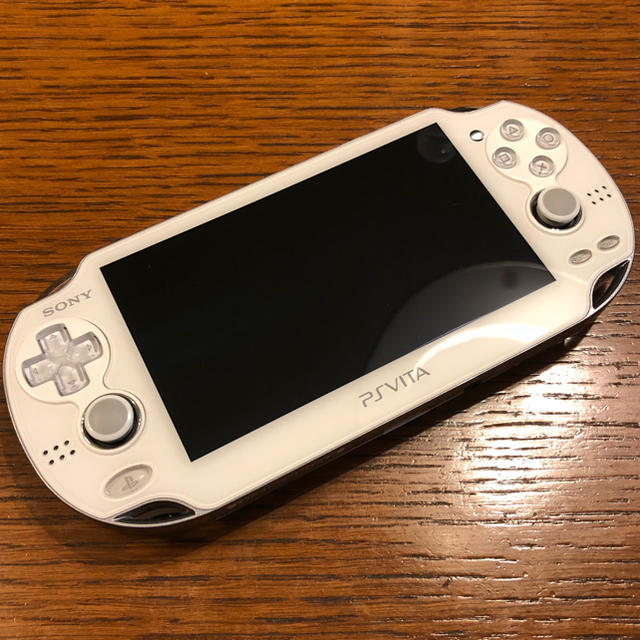 PlayStation Vita - PS Vita PCH-1100 白の通販 by ☆カヲル☆'s shop