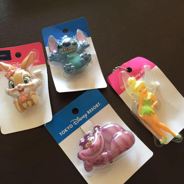 Disney - ディズニー♡光るバッチ♡の通販 by ♡m's♡｜ディズニーなら