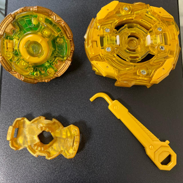 海外 ベイブレード バースト インペリアルドラゴン.Ig' ゴールドターボ