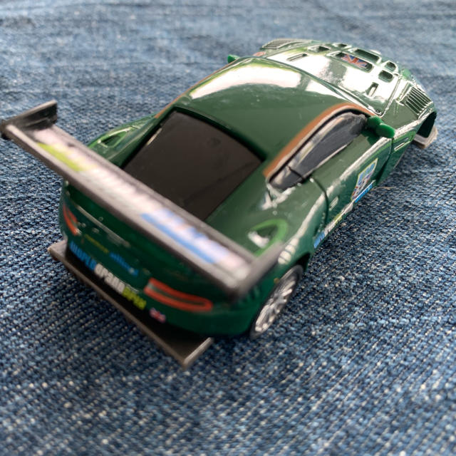 新品 未発売カーズ ミニカー ナイジェルギアスリー の通販 by カエル