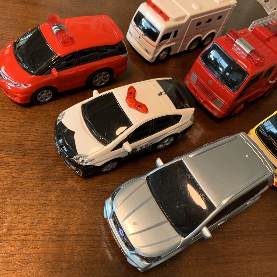 トミカシリーズ - きんきゅう車セット 緊急車両セット プルバックの