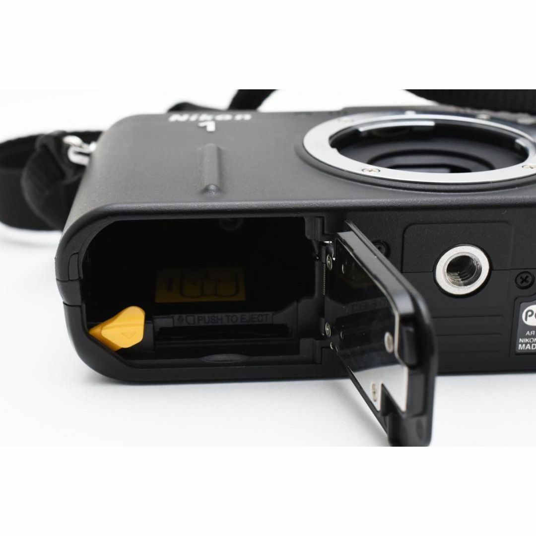 Nikon - 超美品 NIKON 1 V1 ショット数1160枚 デジタル ボディ C868の