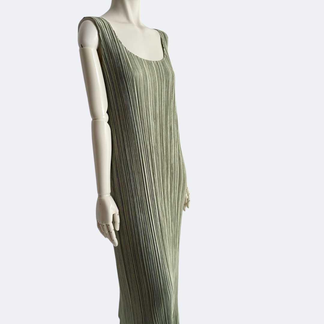 PLEATS PLEASE ISSEY MIYAKE - PLEATS PLEASE プリーツプリーズ