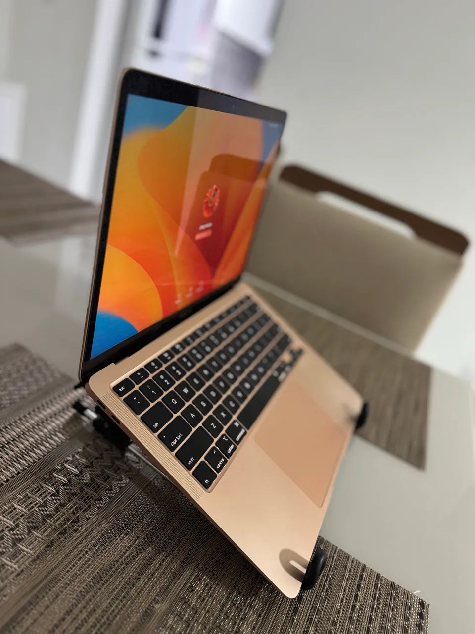MacBook Air 13? Retina 2020 Intel i3 | 8GB RAM | 256GB SSD
