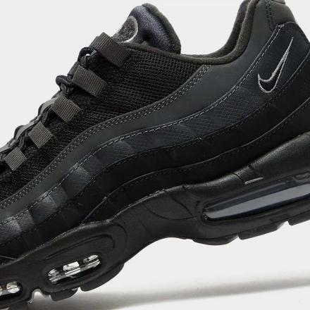 海外2024年発売予定】 ナイキ エア マックス 95 エッセンシャル