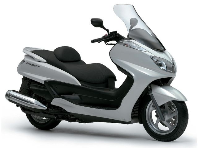 ヤマハ グランドマジェスティ 250 2004年式 SG15Jの諸元・スペック情報