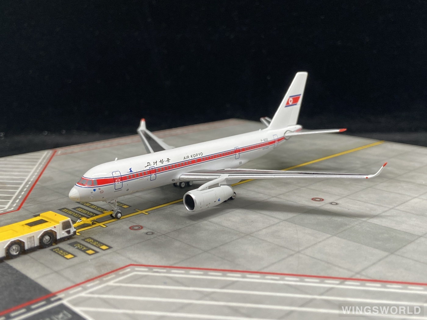 NGmodels 1:400 Tupolev Tu-204 Air Koryo 朝鲜高丽航空NG41001 P-632