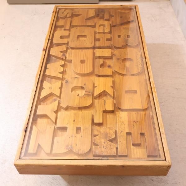 CRASH GATE(クラッシュゲート)のABCセンターテーブルです。杉古材を