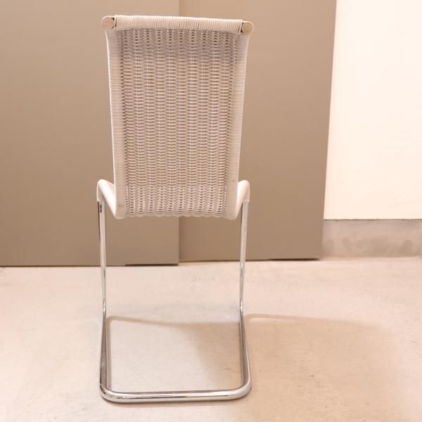 ACTUS(アクタス)取り扱いのTECTA(テクタ)社のB20 チェア。ジャン