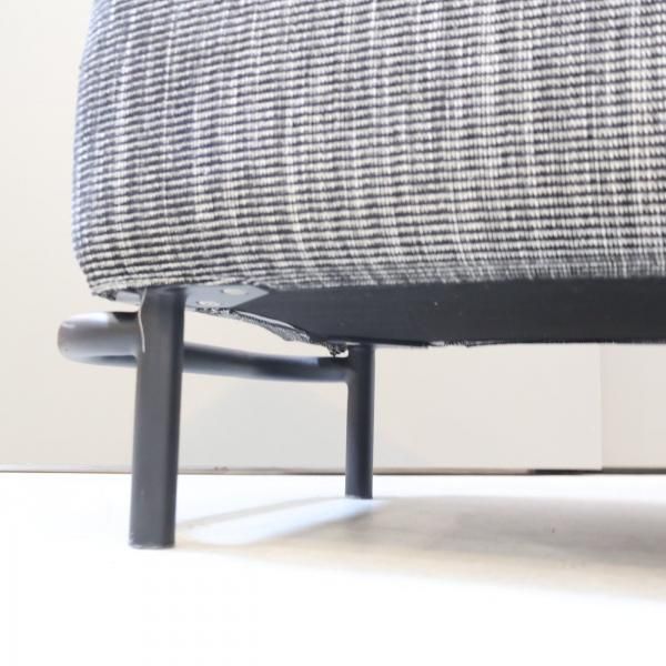 ACTUS(アクタス) OWN-F(オウン エフ) カウチソファー 。シンプルな