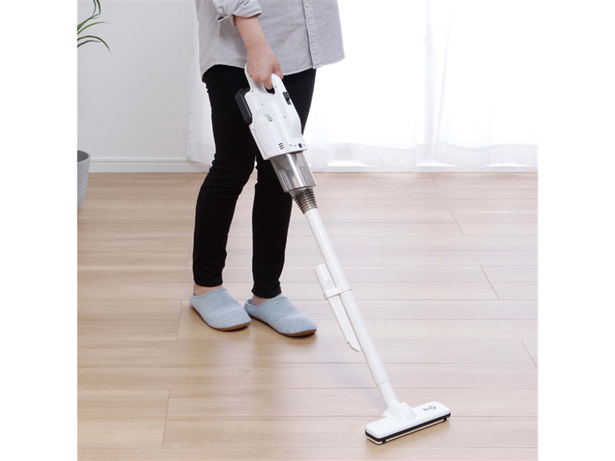 コメリ、3段フィルターを採用した「B-Share 10.8V充電式クリーナー