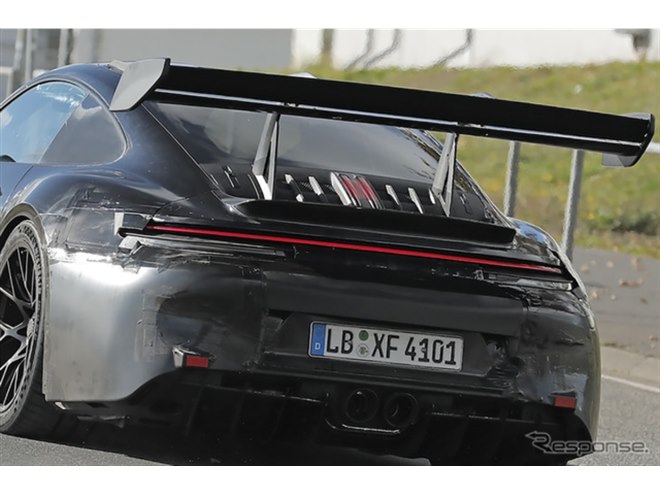 最後の非電動・非ターボの水平対向6気筒…ポルシェ『911 GT3 RS』を