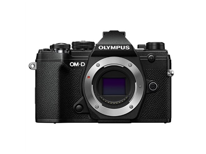 オリンパス、より小型・軽量なボディを採用したミラーレス「OM-D E-M5