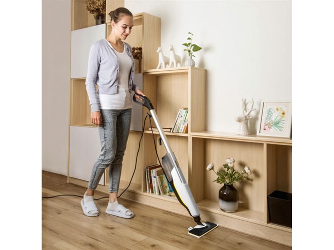 ケルヒャー、初の家庭用スチームモップ「SC Upright」「SC Upright