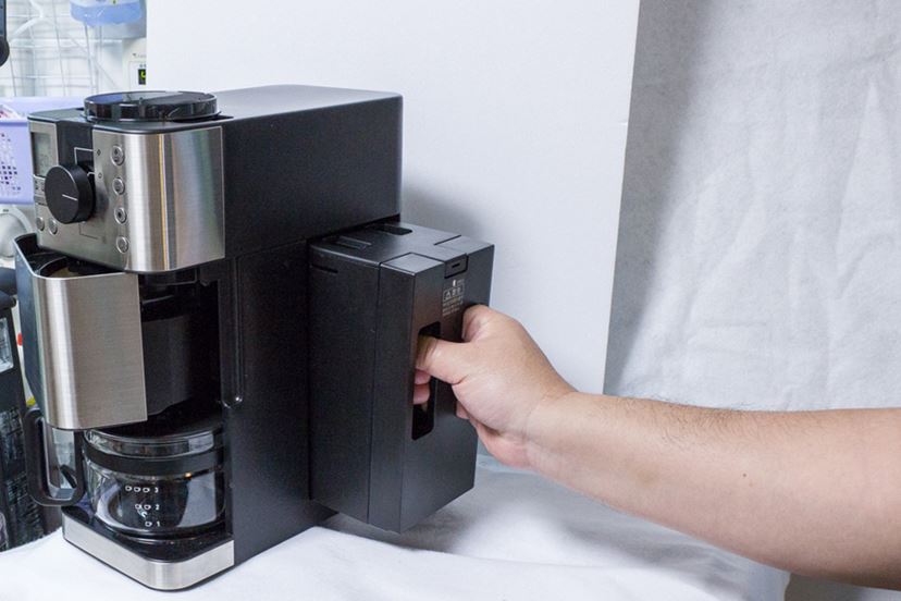 無印良品「豆から挽けるコーヒーメーカー」は、3万円越えでも高くは