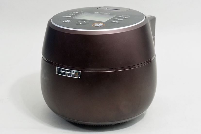 羽釜形状になった三菱電機「本炭釜 KAMADO NJ-AW106」のおいしさを調査