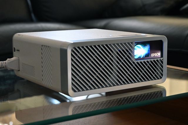 EPSON dreamio EF-100B [ブラック] 価格比較 - 価格.com