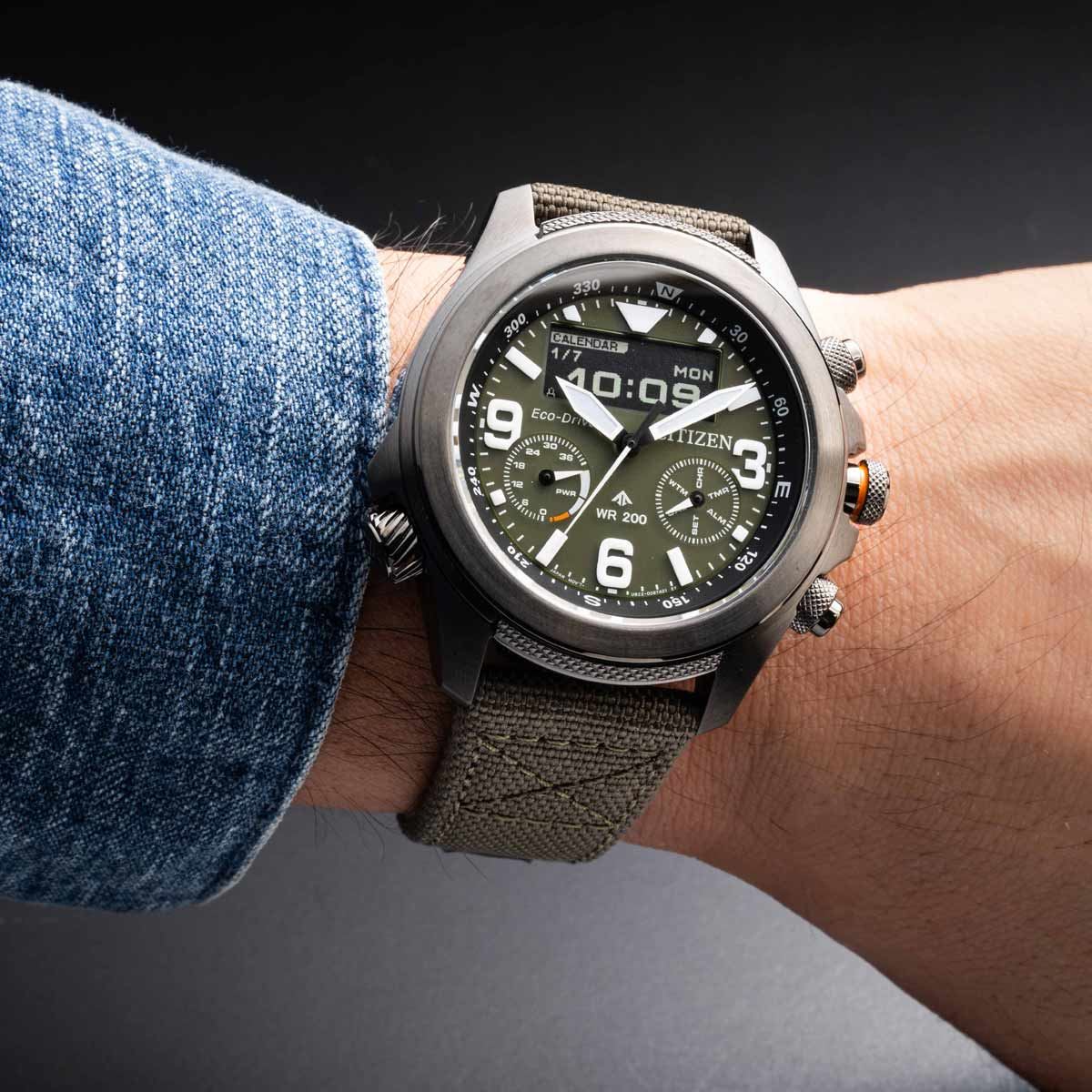 昼と夜でフェイスが激変！ 35周年のシチズン「プロマスター」新作を