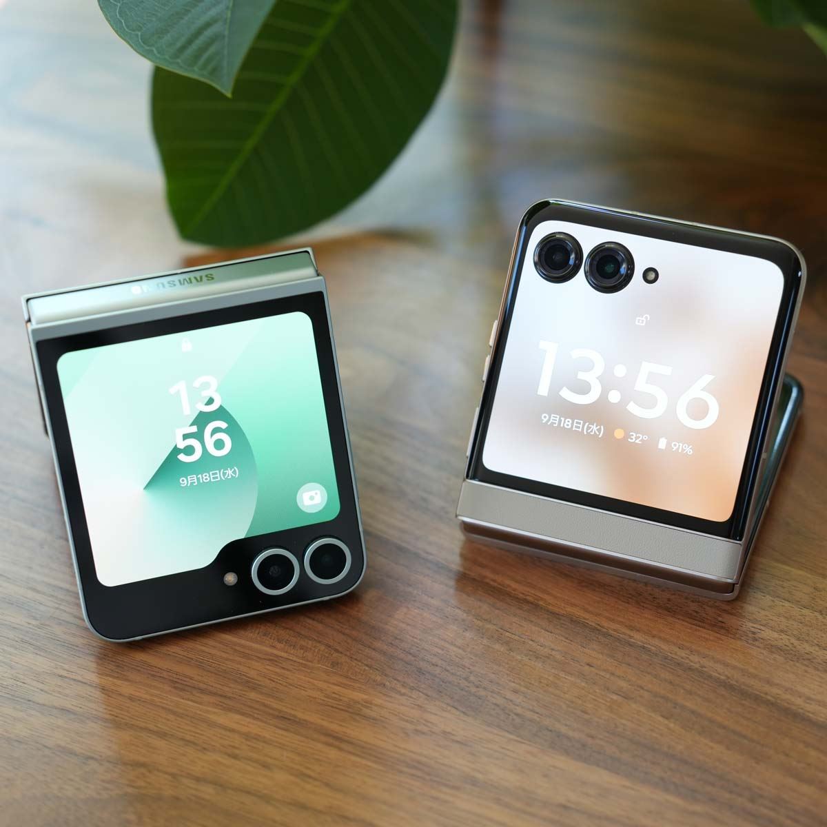 最新縦折りスマホ徹底比較！ 強みの異なる「Galaxy Z Flip6」と