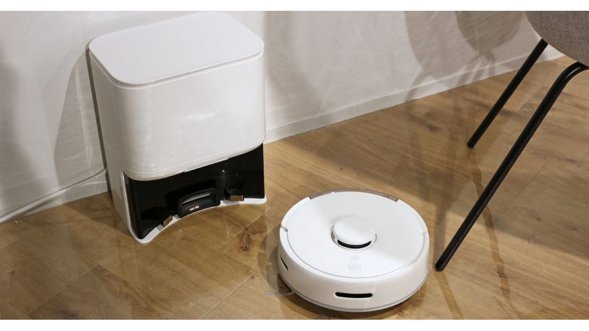 狭いところもおまかせ！ 直径25cm以下の世界最小級「SwitchBot