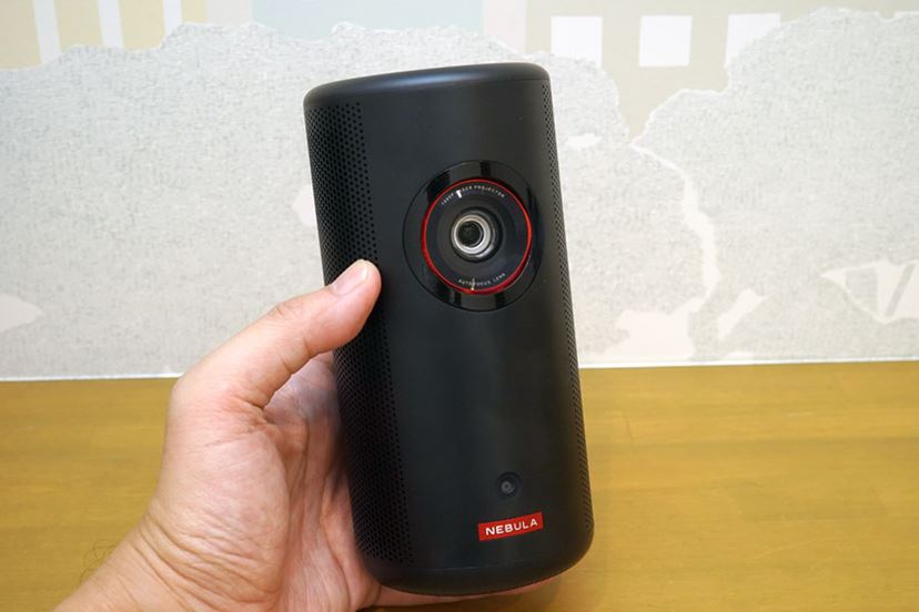 ボトル型デザインのまま輝度アップ！ Ankerのモバイルレーザー