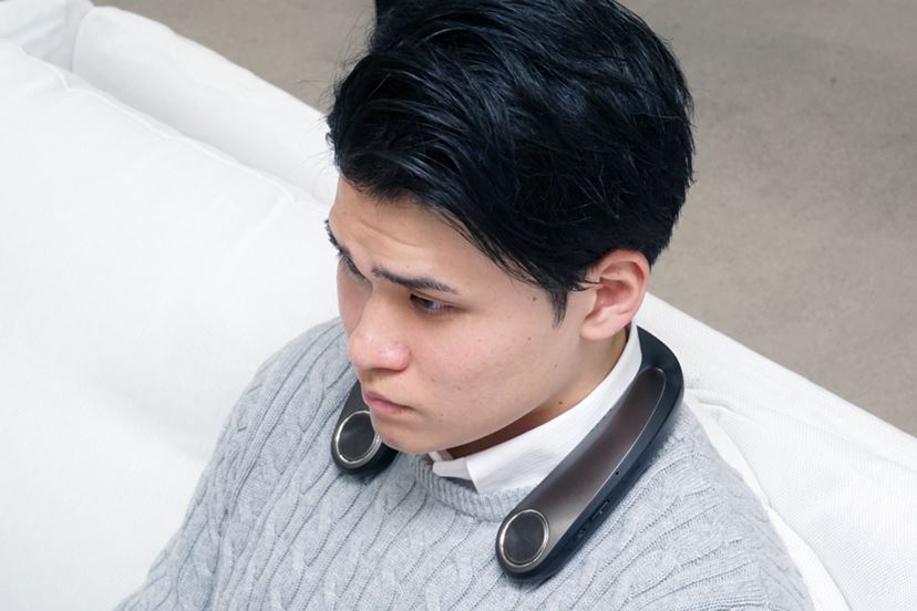 ウェアラブルネックスピーカーに本命登場!? シャープ「AN-SX7A」速攻