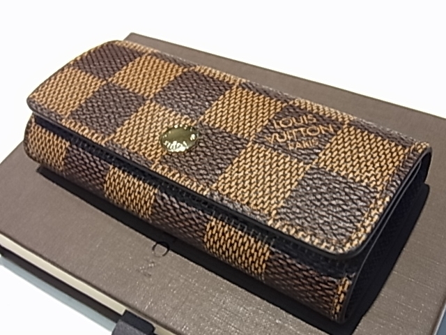 ルイヴィトン エピ ジッピーオーガナイザー ラウンド長財布 M63852