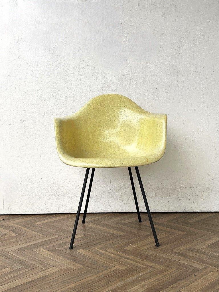 1950's ZENITH社製 1st Model イームズ Xベース アームシェルチェア