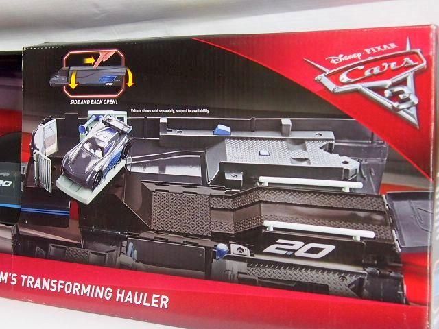 JACKSON STORM'S TRANFORMING HAULER PLAY SET