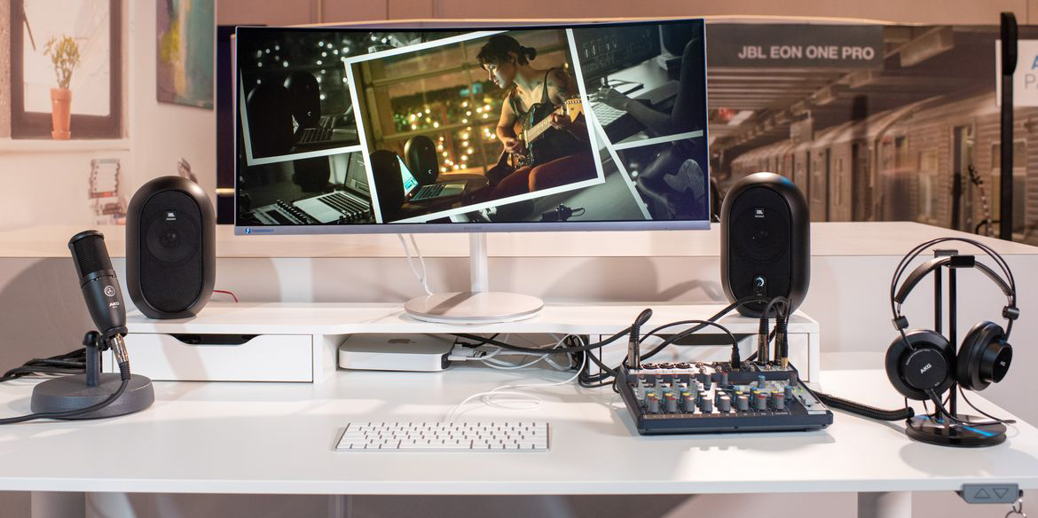 JBL One Series 104 | 小型デスクトップモニター | Digiland（デジランド）