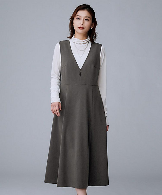 Aライン／ワンピース】Vネックジャンパースカート