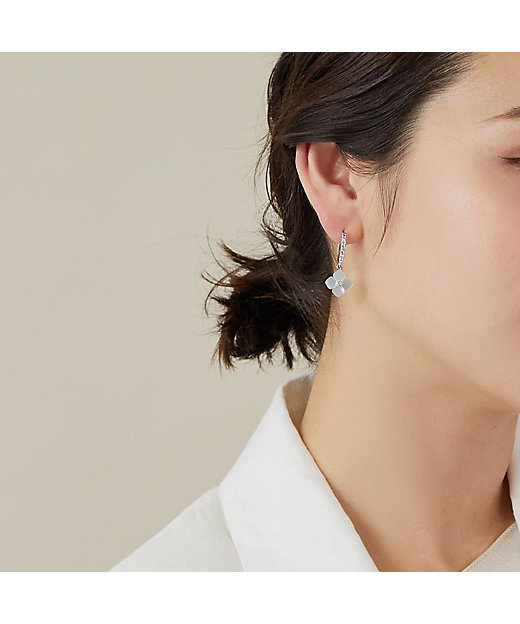 シェルフラワー ピアス VBMA2002 UW | VENDOME BOUTIQUE