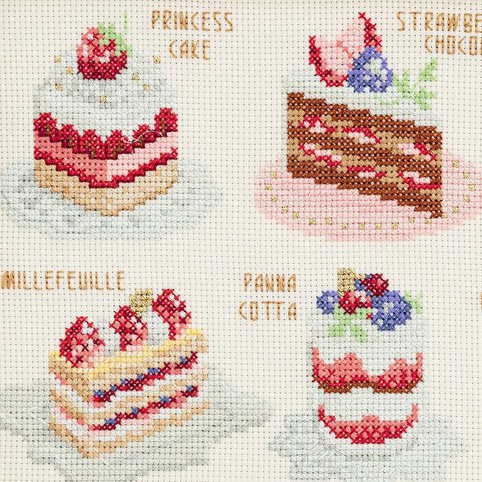 クロスステッチフレーム＜Strawberry sweets＞ | リバティ 生地