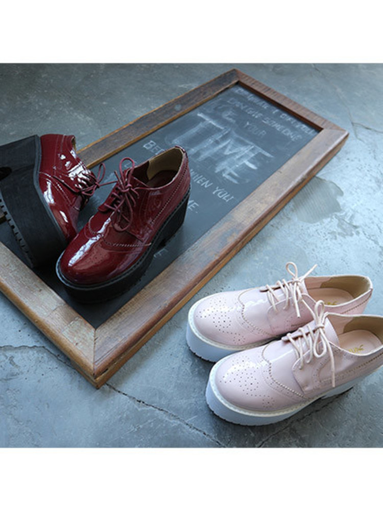 ウイングチップ厚底エナメルシューズ - Ank Rouge(アンクルージュ)の