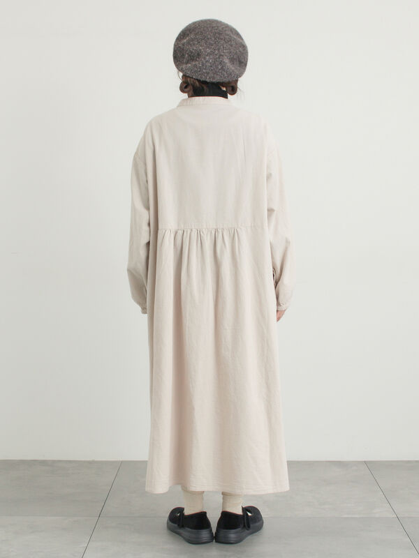 セール】 【S/Mサイズ】切替配色刺繍ワンピース（ブラック/ベージュ