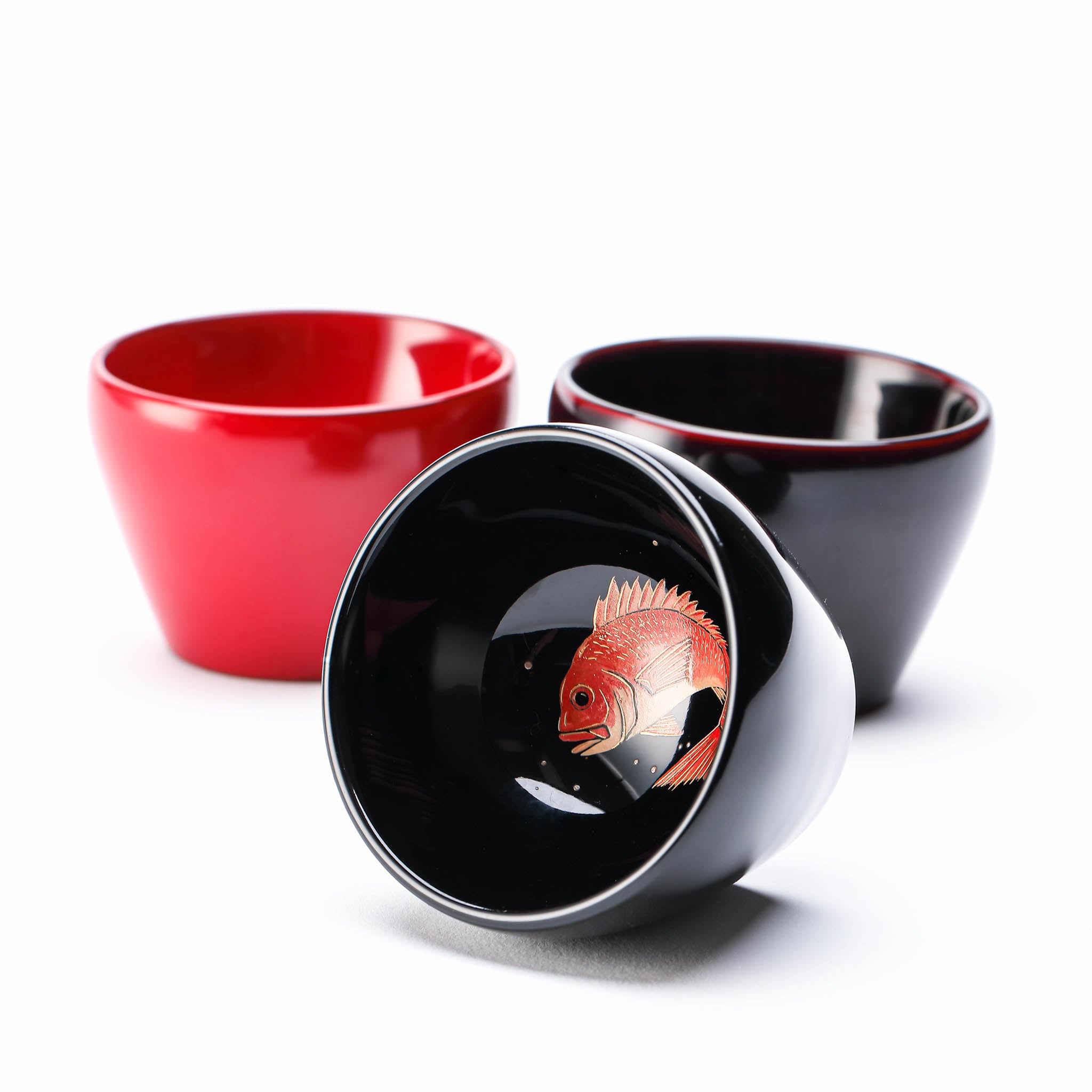 輪島塗 ぐい呑み | 魚泳ぐ | 鯛 | 田谷漆器店【ご納品まで約