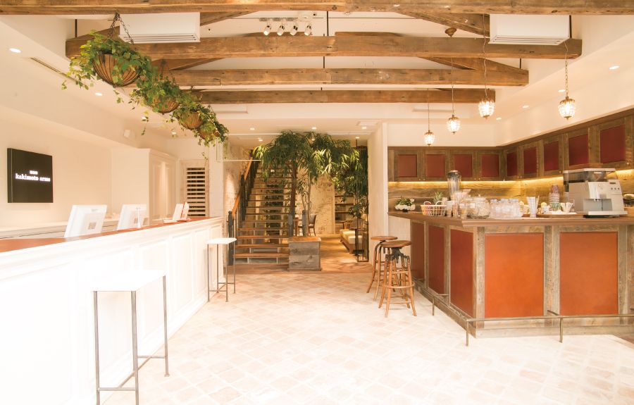 カキモトアームズ公式｜東京のハイライトが得意な美容室