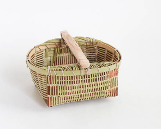 宮城 篠竹と桜のかご (丸-深-中)