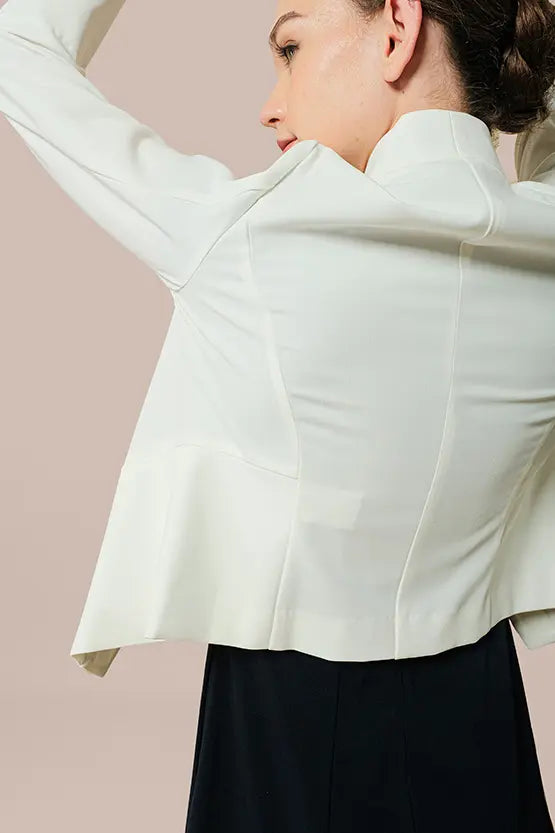 スマートストレッチ】ボレロ丈ジャケット（裏地なし）– kay me